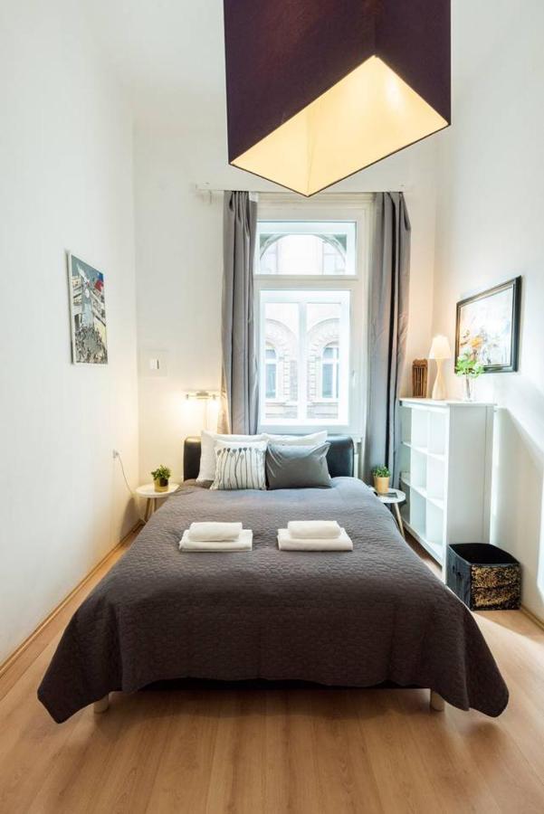 Cosy And Central Apartment With 4 Bedrooms And A/C Budapešť Exteriér fotografie