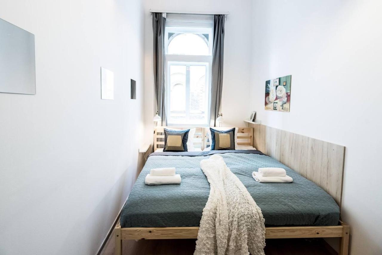 Cosy And Central Apartment With 4 Bedrooms And A/C Budapešť Exteriér fotografie