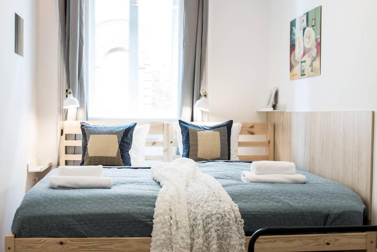 Cosy And Central Apartment With 4 Bedrooms And A/C Budapešť Exteriér fotografie