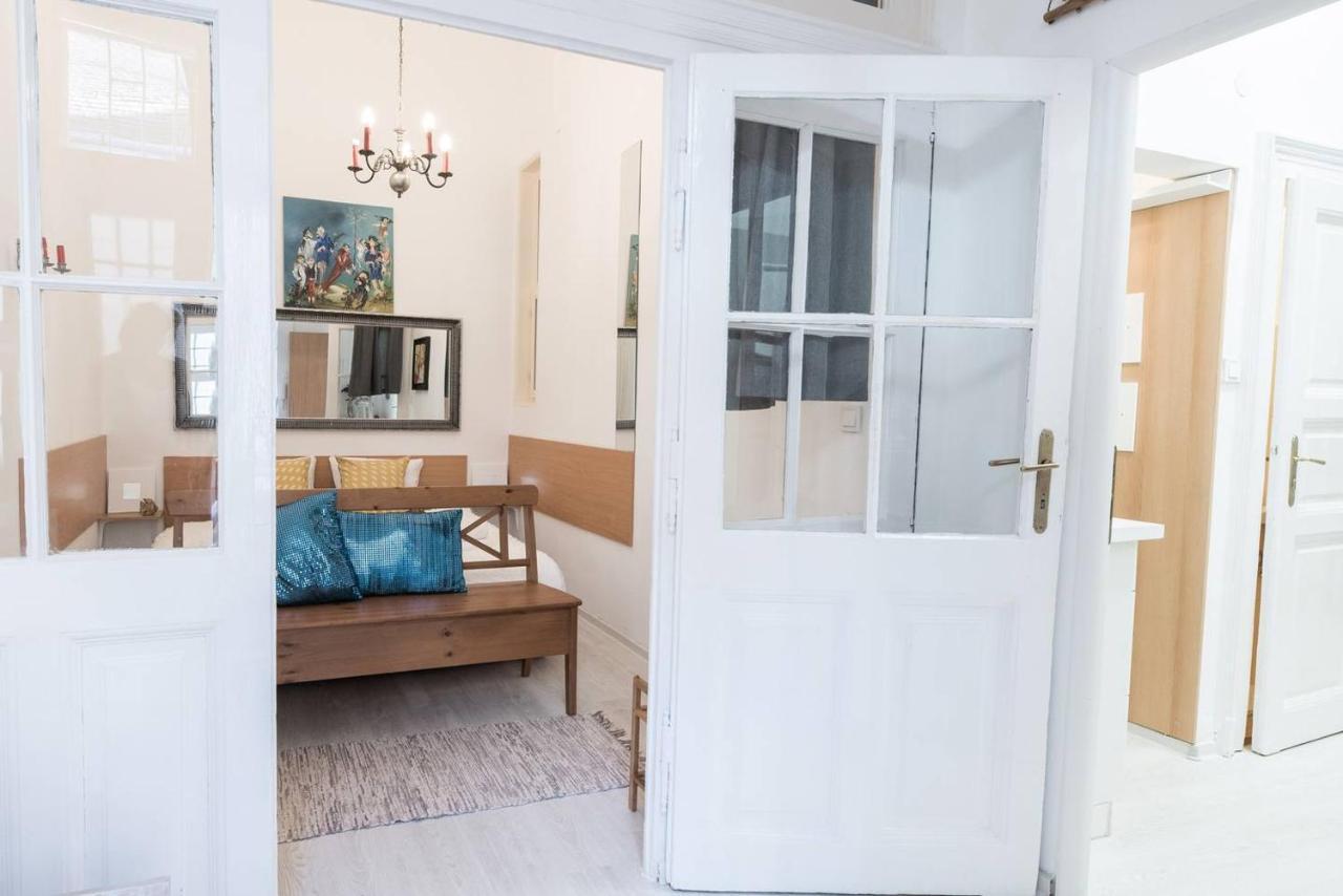 Cosy And Central Apartment With 4 Bedrooms And A/C Budapešť Exteriér fotografie