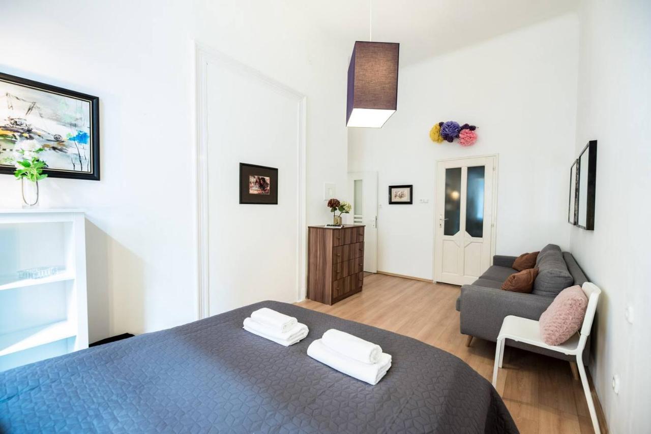 Cosy And Central Apartment With 4 Bedrooms And A/C Budapešť Exteriér fotografie
